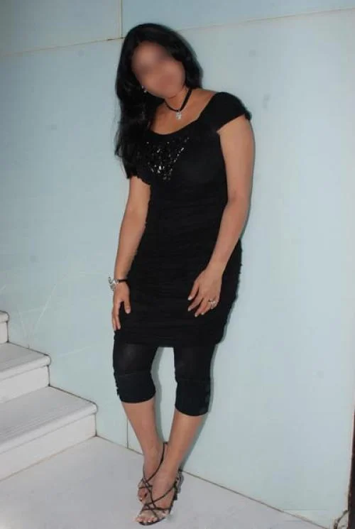 Call Girls Vasant Kunj